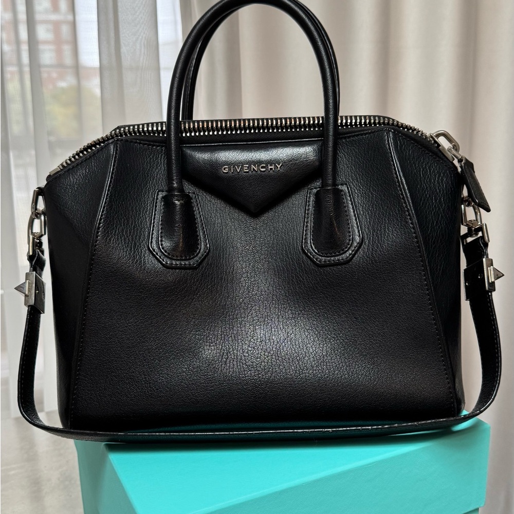 Givenchy Black Leather Women's Bag